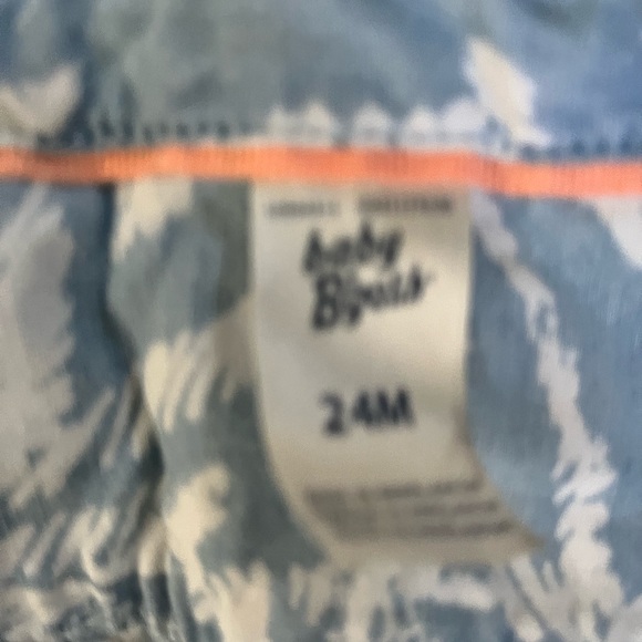 Oshkosh denim romper 24 months - Picture 2 of 2